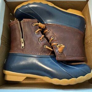 Sperry Top-Sider Women’s size 7 Duck Boot 🦆